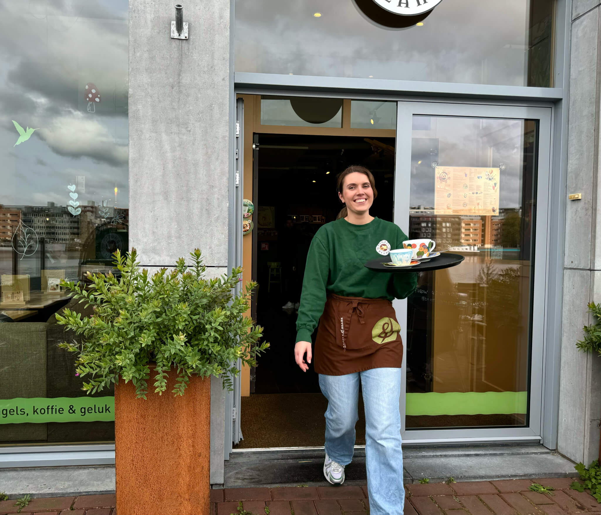 Jnana Vos onderneemster Bagels & Beans Veemkade